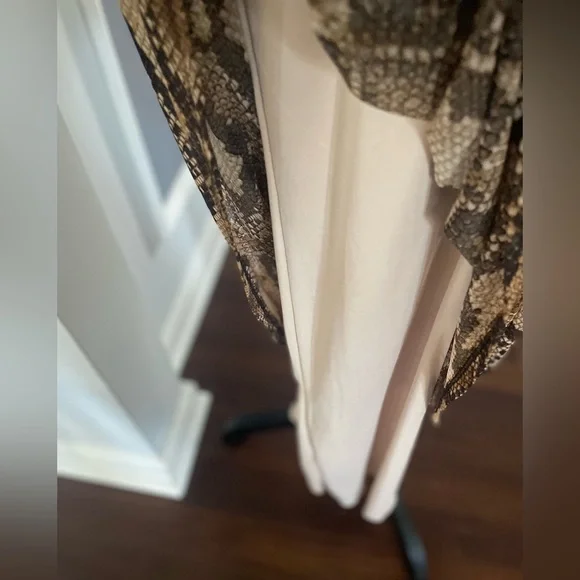 Elegant Brown Snake Print Maxi Dress - Picture 8 of 9